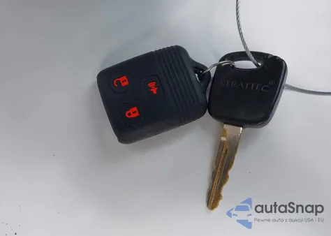 2004 Ford F-150 Heritage Xl/Xlt из США, поврежденный, VIN 2FTRX18W44CA17349